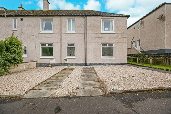 3 Bedroom Flat For Sale In Jean Armour Drive, Mauchline, Ayrshire, KA5