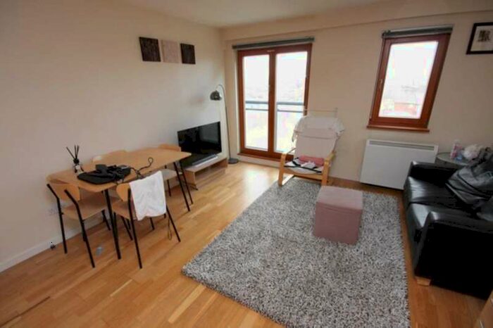 1 Bedroom Apartment To Rent In Corporation Street, Manchester, M4