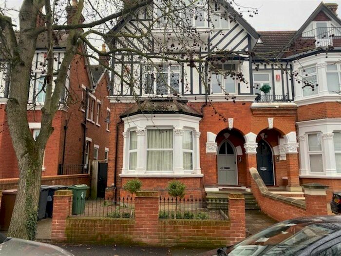 1 Bedroom Flat To Rent In The Drive, London, E4
