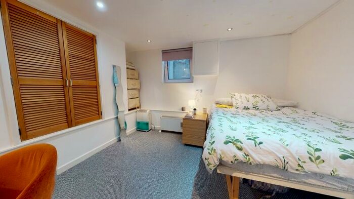 6 Bedroom Terraced House To Rent In Thornville Road, Hyde Park, Leeds, LS6