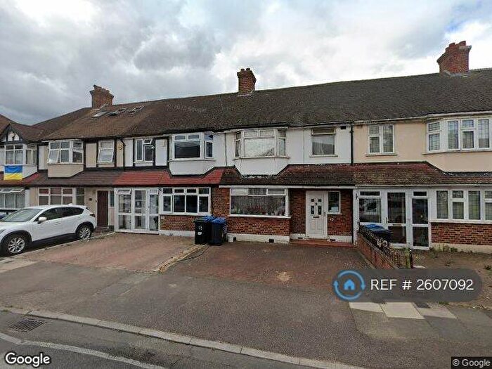 4 Bedroom Terraced House To Rent In Greenwood Road, Mitcham, CR4