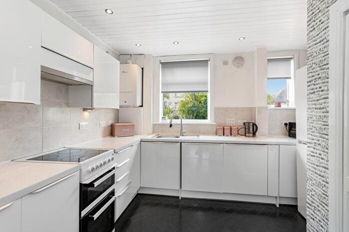 2 Bedroom Flat For Sale In Calder Road, Sighthill, Edinburgh, EH11