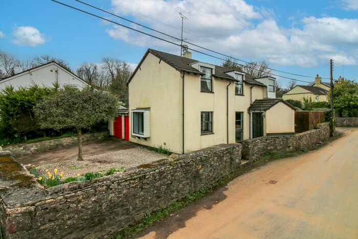 3 Bedroom Detached House For Sale In Whilborough, Newton Abbot, TQ12