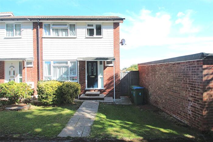 3 Bedroom End Of Terrace House For Sale In Angus Close, Fareham, Hampshire, PO15
