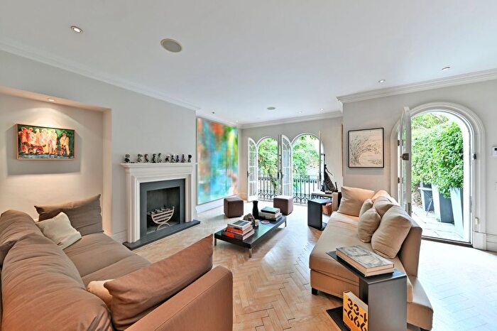 8 Bedroom Terraced House For Sale In Drayton Gardens, Chelsea, London, SW10