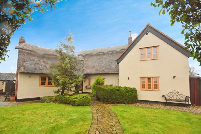 4 Bedroom Cottage For Sale In Curds Road, Earls Colne, Colchester, CO6