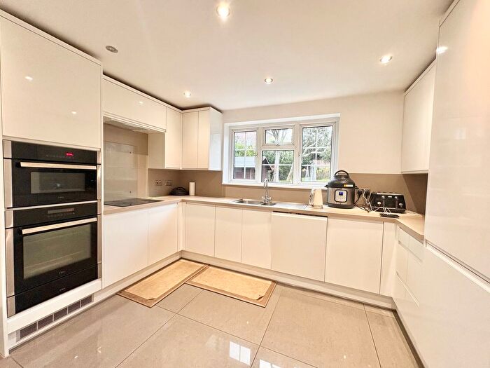 4 Bedroom Property To Rent In Heather Close, Waterlooville, PO7