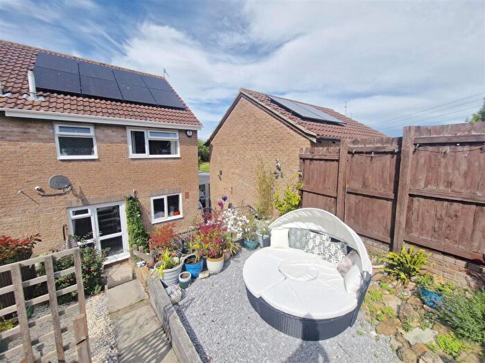 3 Bedroom Semi Detached House For Sale In Reedling Close, Broadwey, DT3