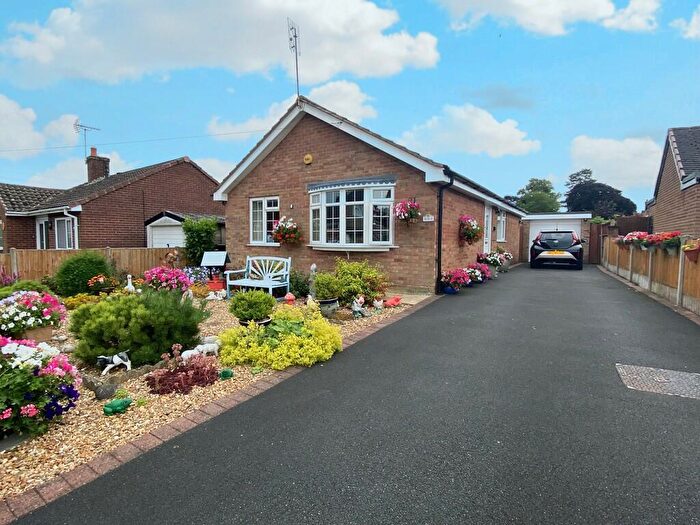 3 Bedroom Detached Bungalow For Sale In Hawthornden Avenue, Uttoxeter, ST14