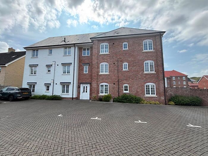2 Bedroom Flat For Sale In Quarry Avenue, Needham Market, Ipswich, IP6
