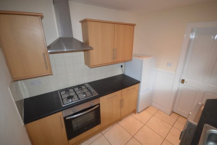 1 Bedroom Flat To Rent In Pottery Street, Kirkcaldy, KY1