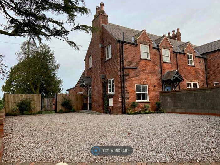 3 Bedroom Semi-Detached House To Rent In Main Street, Cottingham, HU16