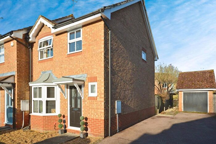 3 Bedroom End Of Terrace House For Sale In Regal Close, Standon, Ware, SG11