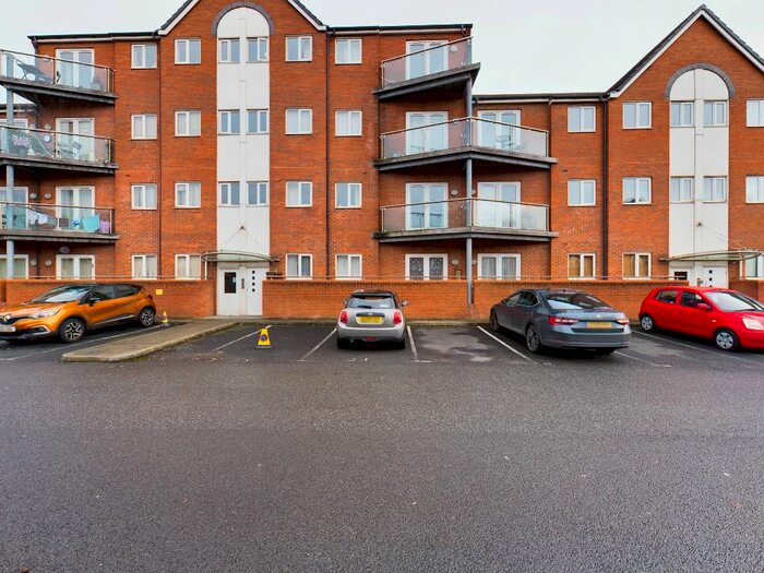1 Bedroom Flat To Rent In Waterfront Way, Walsall WS2
