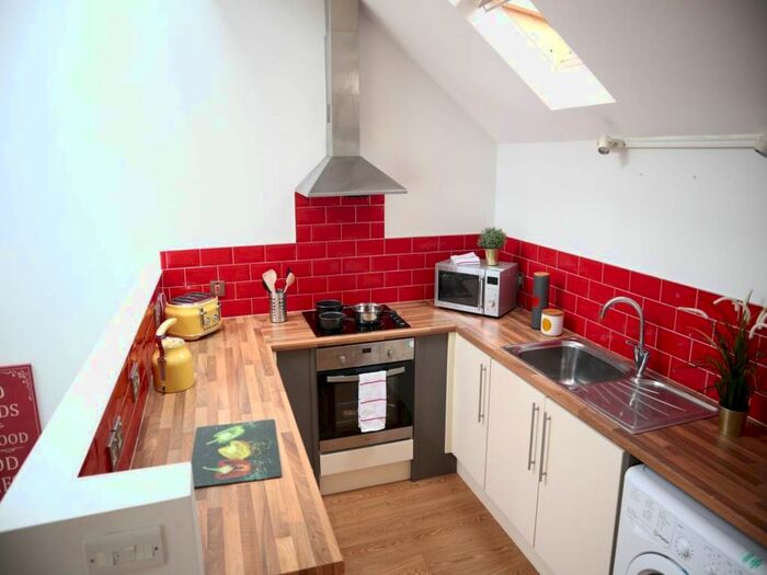 3 Bedroom Flat To Rent In Infirmary Road, Aberystwyth, Ceredigion SY23