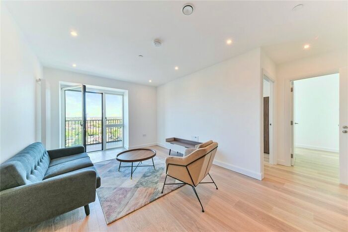 2 Bedroom Flat To Rent In Seagull Lane, London, E16