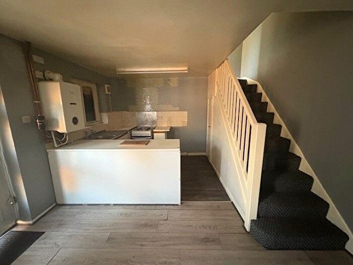 1 Bedroom Maisonette To Rent In A Quilter Close, Luton, LU3