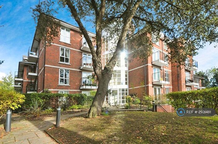 2 Bedroom Flat To Rent In Northlands, Bromley, BR1
