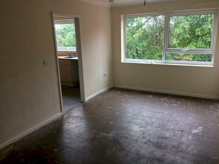 1 Bedroom Flat To Rent In Liliac Drive, Northwich, CW8
