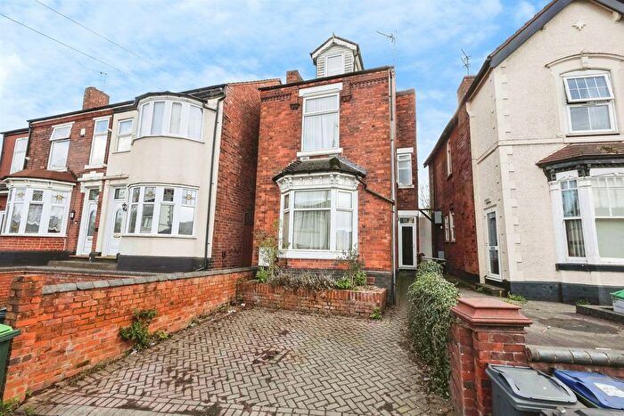 5 Bedroom Detached House For Sale In Joinings Bank, Oldbury, B68