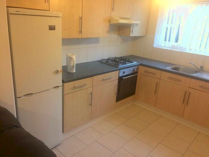 5 Bedroom Semi-Detached House To Rent In Magnolia Drive, Colchester, Essex, CO4