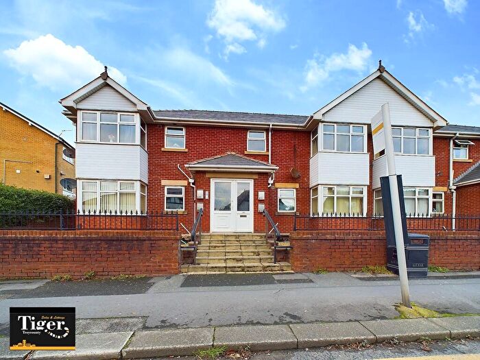 2 Bedroom Flat For Sale In Waterloo Road, Blackpool, FY4