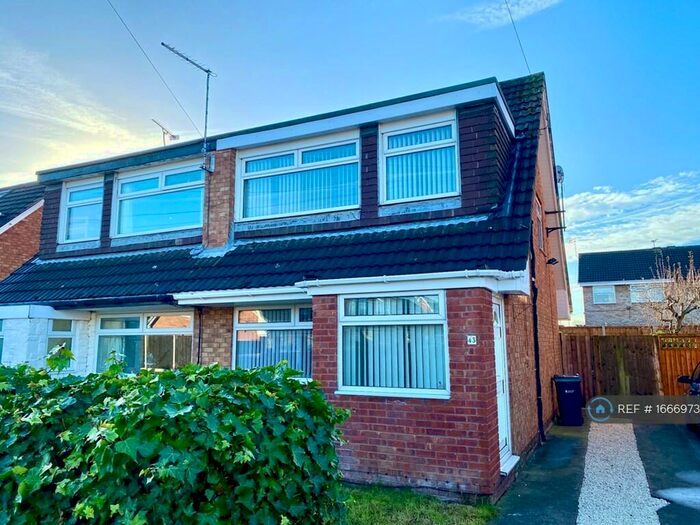 3 Bedroom Semi-Detached House To Rent In Everest Close, Great Sutton, Ellesmere Port, CH66
