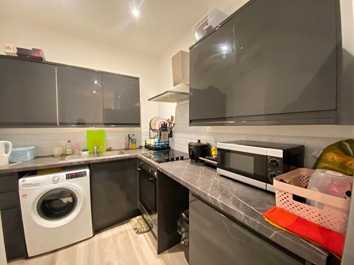 1 Bedroom Flat To Rent In Seaside, Eastbourne, East Sussex, BN22