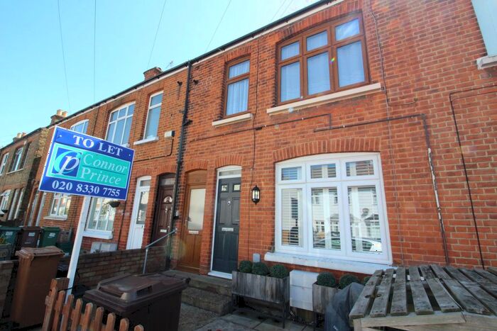 2 Bedroom Maisonette To Rent In Washington Road, Worcester Park, KT4