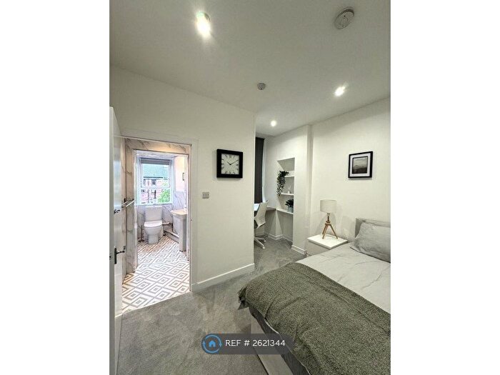 Studio To Rent In Aberdour Street, Glasgow, G31