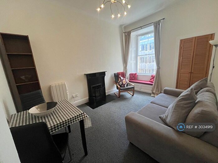 1 Bedroom Flat To Rent In St. Marys Street, Edinburgh, EH1