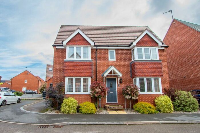 3 Bedroom Detached House To Rent In Alcott Close, Warwick, CV34