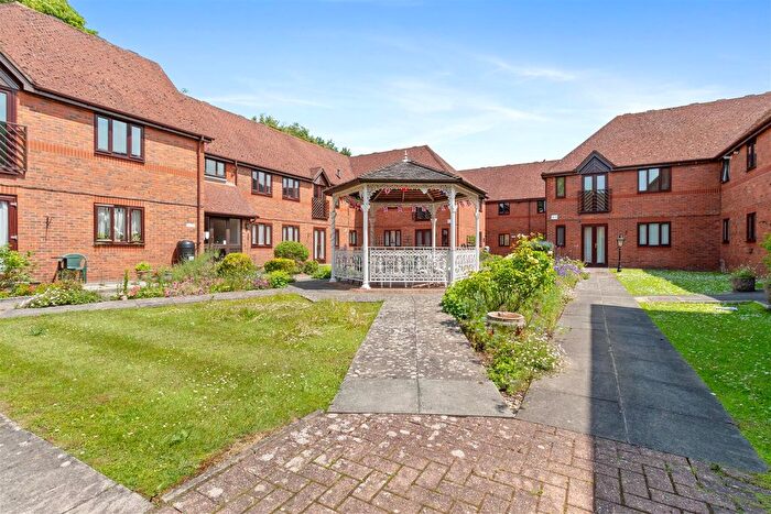 2 Bedroom Flat For Sale In Offington Lane, Worthing, BN14