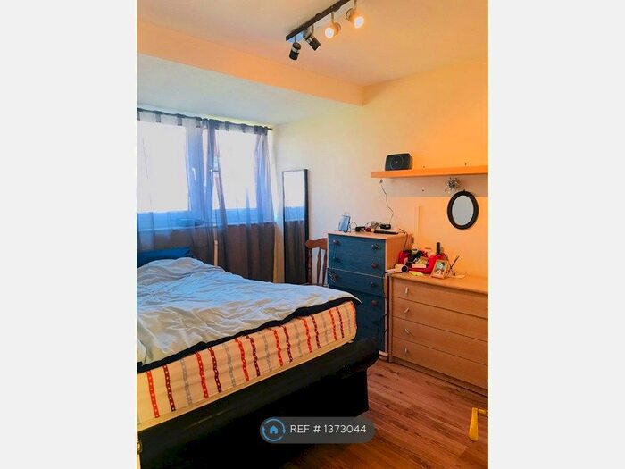 3 Bedroom Terraced House To Rent In Acacia Road, London, E11