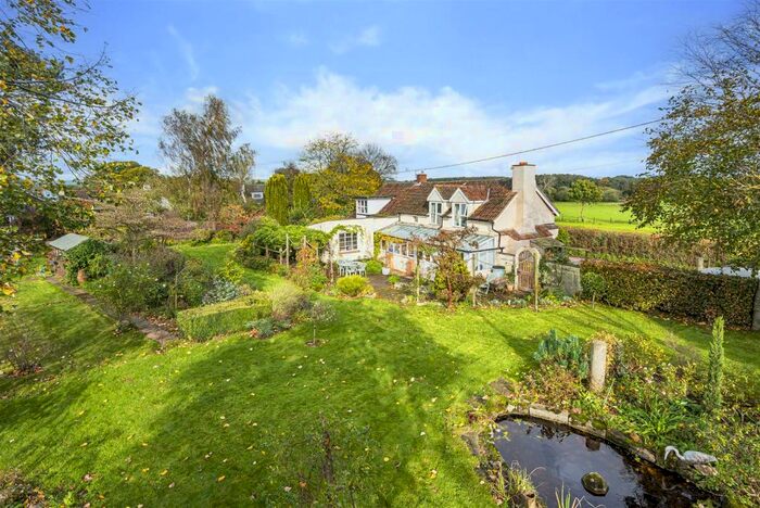 4 Bedroom Detached House For Sale In Upton Pyne, Exeter, EX5