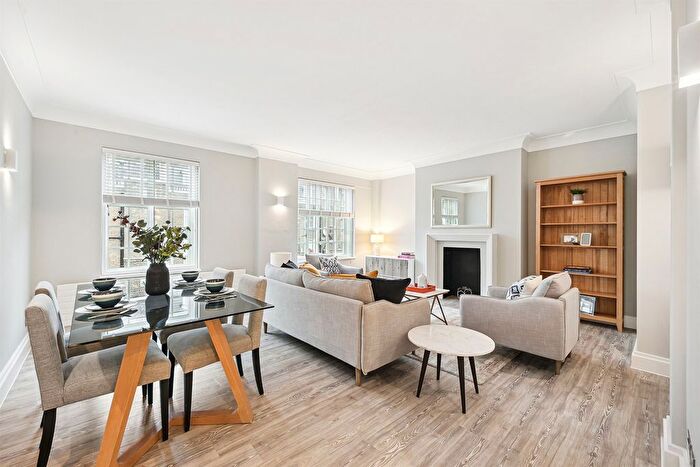 2 Bedroom Flat To Rent In Stafford Court, - Kensington High St, W8