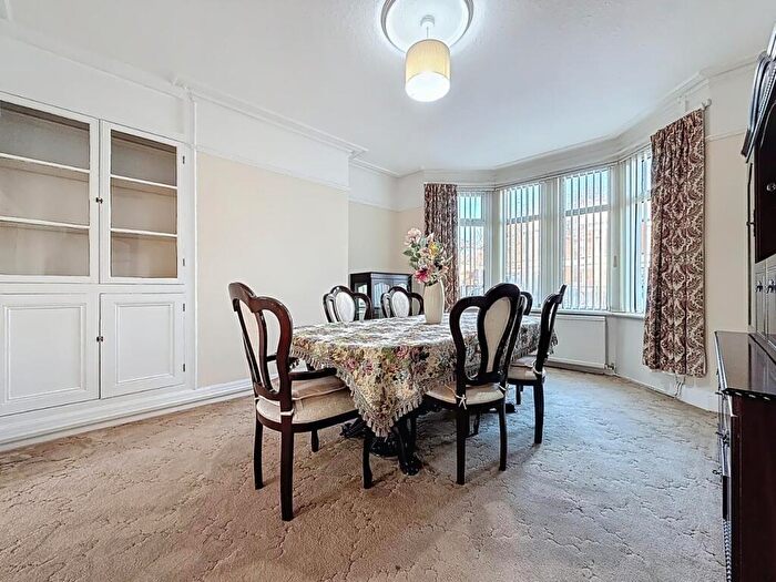 3 Bedroom Terraced House To Rent In Aber Street, Grangetown, Cardiff, CF11