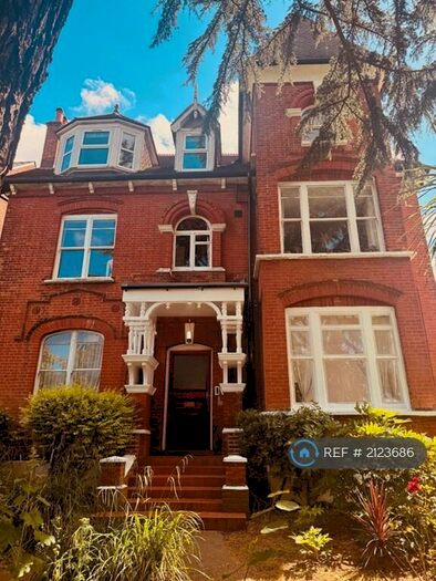 2 Bedroom Flat To Rent In Harold Road, London, SE19