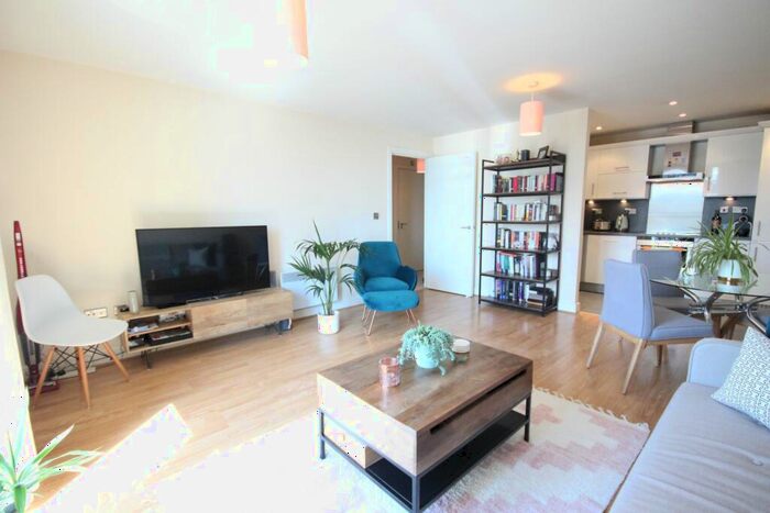 1 Bedroom Apartment To Rent In Eluna Apartments, Eluna Apartments, Wapping Lane, London, E1W