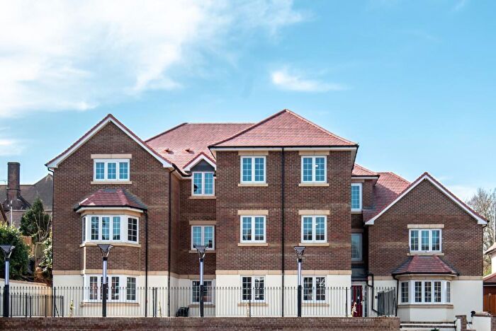 1 Bedroom Apartment For Sale In Flats And Rana Court, London Road, Luton, LU1