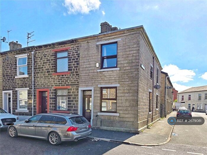 3 Bedroom End Of Terrace House To Rent In Townsend Street, Haslingden, Rossendale, BB4