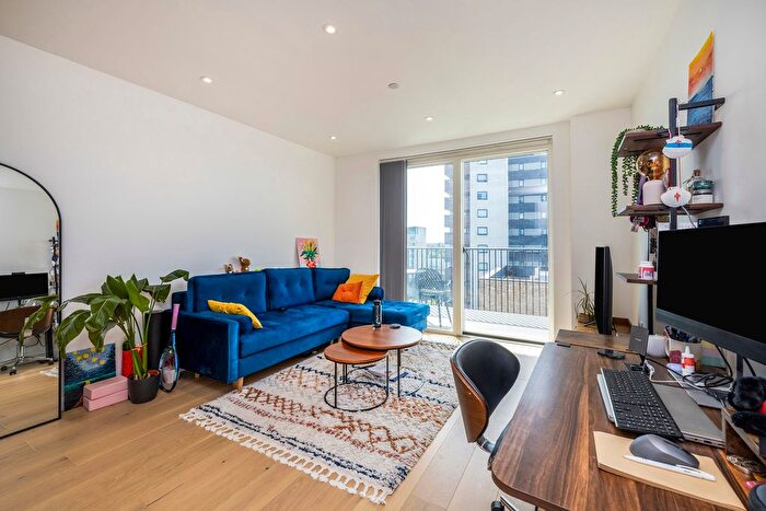 1 Bedroom Flat To Rent In Bathgate Place, London, W13