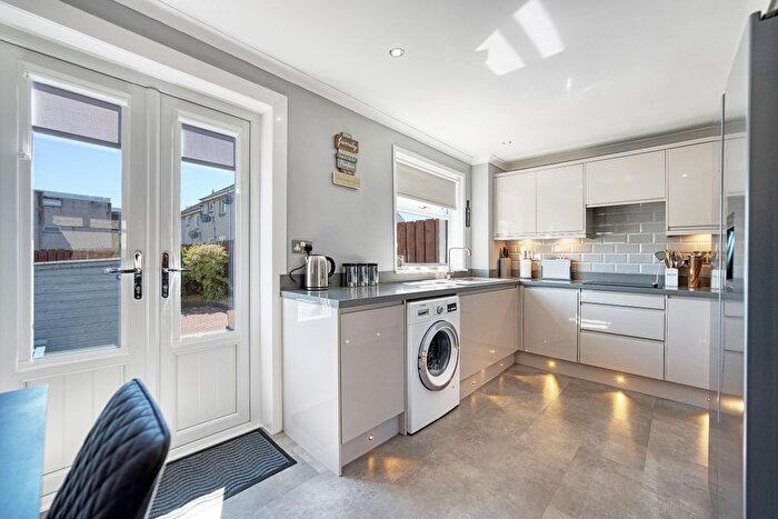 3 Bedroom Terraced House For Sale In St. Giles Way, Hamilton, ML3