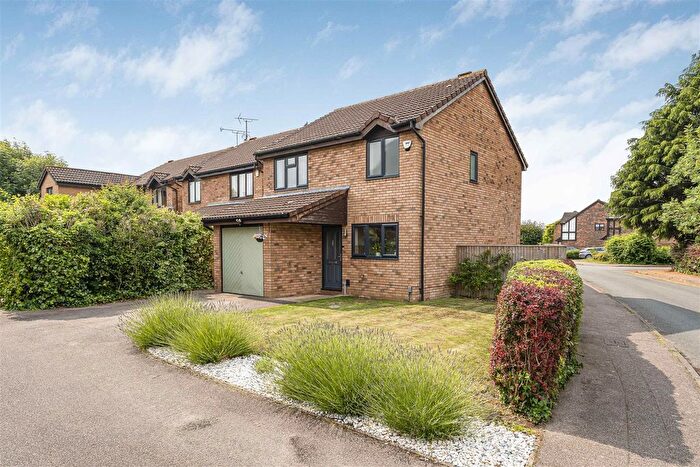 3 Bedroom Detached House For Sale In Faulkner Close, Milton, Cambridge, CB24