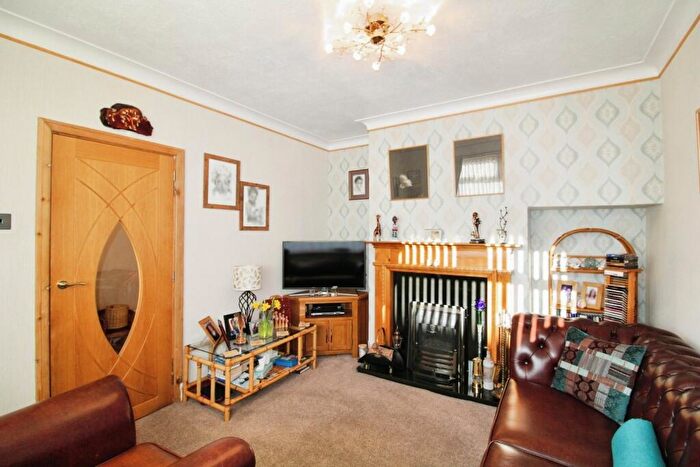 3 Bedroom Terraced House For Sale In Whitebridge Spur, Leeds, West Yorkshire, LS9
