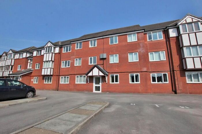 2 Bedroom Flat To Rent In Portbury Close, New Fery, Wirral, CH62