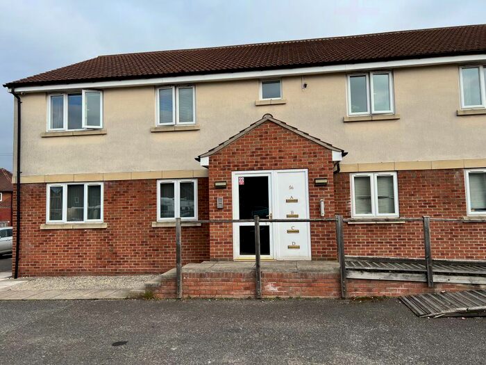 2 Bedroom Flat To Rent In Wood Lane, Whitwood, WF10