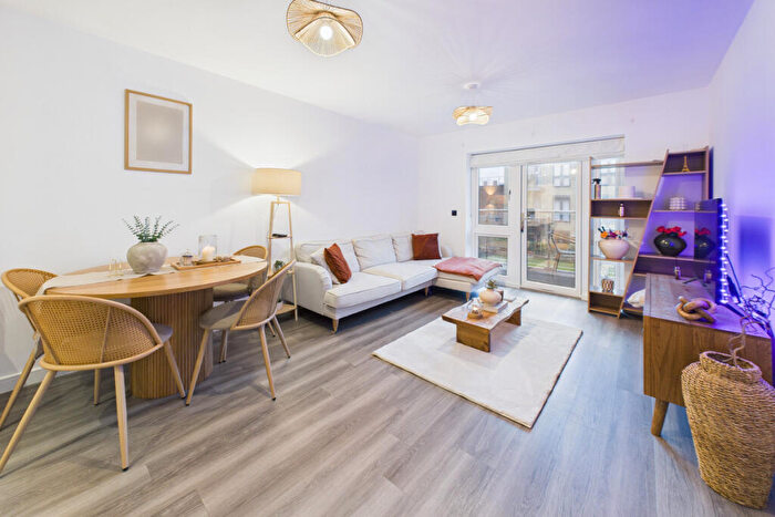 1 Bedroom Apartment For Sale In Frogmore Road, Hemel Hempstead, HP3