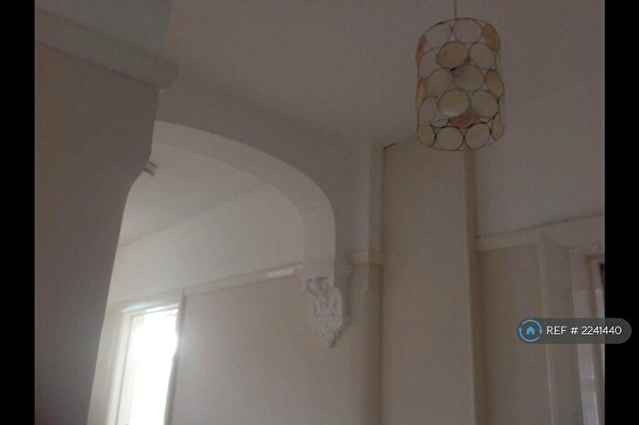 2 Bedroom Bungalow To Rent In Stannington Crescent, Totton, SO40