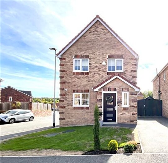 3 Bedroom Detached House For Sale In Fairfields Way, Aston, Sheffield, S26